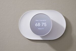 Nest Thermostat Flashing Green Light: Causes & Fixes