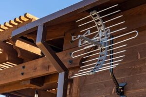 Outdoor TV Antenna Mounting Options & Tips