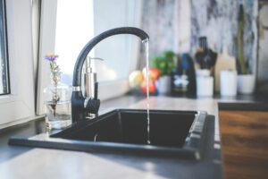 Kitchen Sink Gurgling When Not in Use: Causes & Fixes